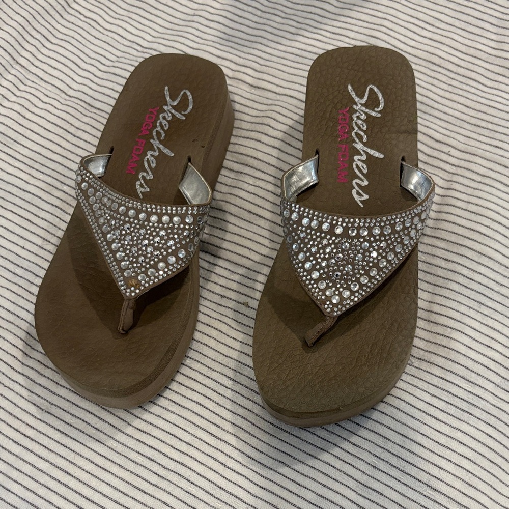Skechers Women's Tan and Silver Embellished Sandals